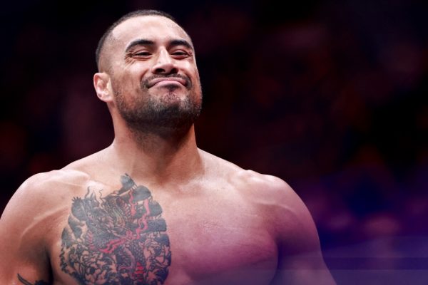 Carlos Ulberg verliert nach seinem Sieg über Prochazka den UFC-Gürtel und erleidet eine Knieverletzung.