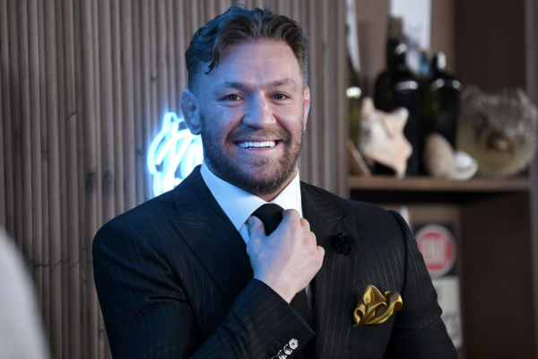 Conor McGregor kaže da ga je UFC počastio