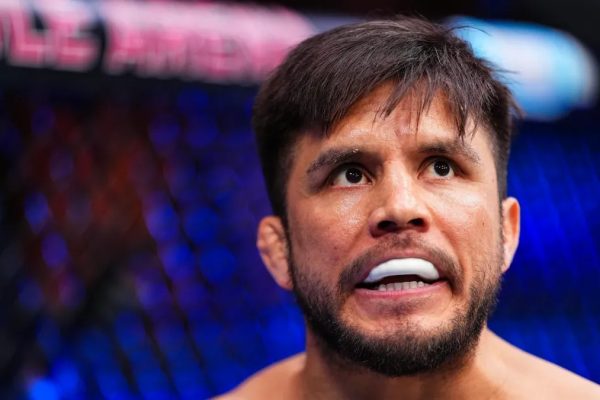 Henry Cejudo Set for Pro Boxing Debut