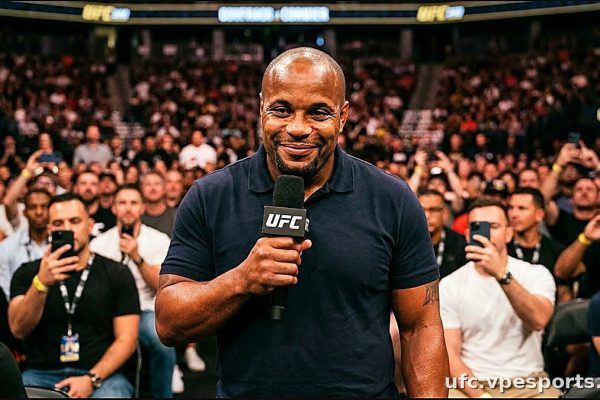 Daniel Cormier obvinil Jona Jonese ze zápasu za milion dolarů.