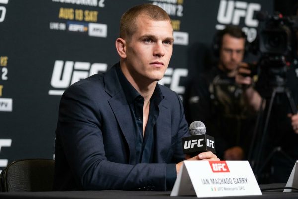 Гари е изправен пред критики от брат си преди UFC 330