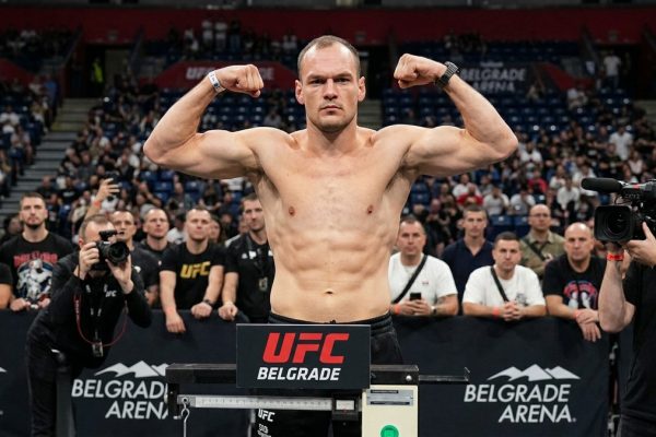 Uroš Medic vede vážení v UFC Bělehrad