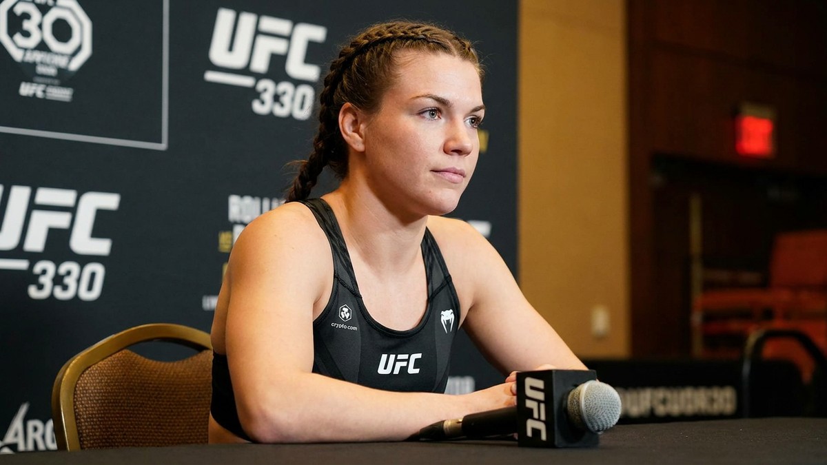 Gillian Robertson — Gillian Robertson UFC 330 címre készül