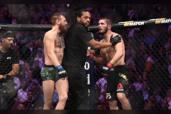 Ο Khabib αποκαλεί τον McGregor την πιο δύσκολη ψυχική μάχη
