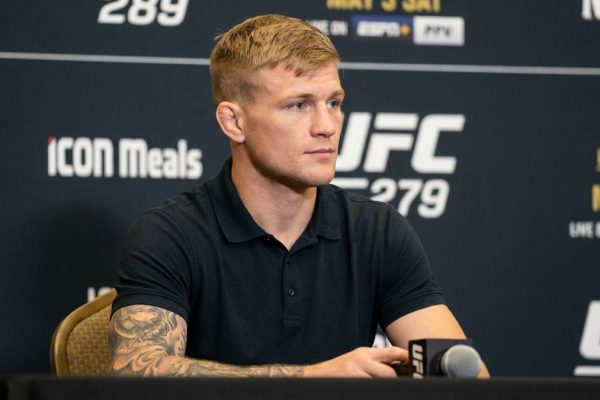 ماسون جونز - إعادة ضبط ماسون جونز في بطولة UFC تتخذ شكلها