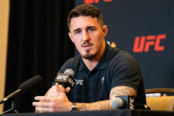 تام آسپینال شایعات جدایی از UFC را تکذیب کرد