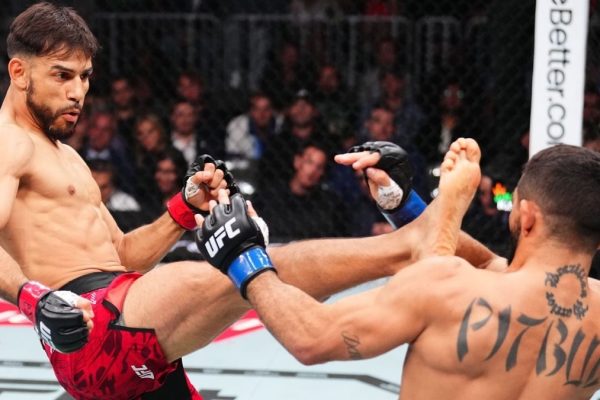 يائير رودريغيز يتصدر عناوين ليلة UFC