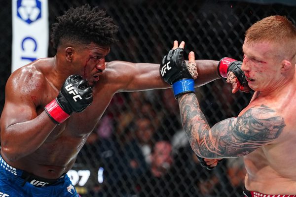 Menifield Beats Baraniewski With Injured Thumb